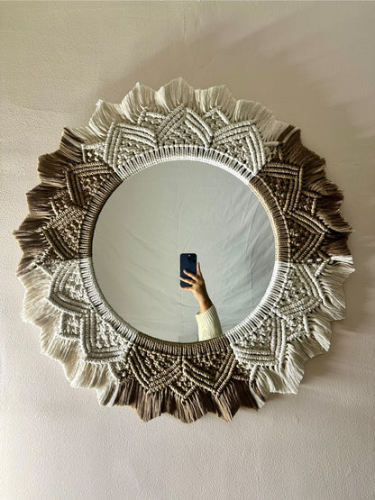 Tajina Mirror